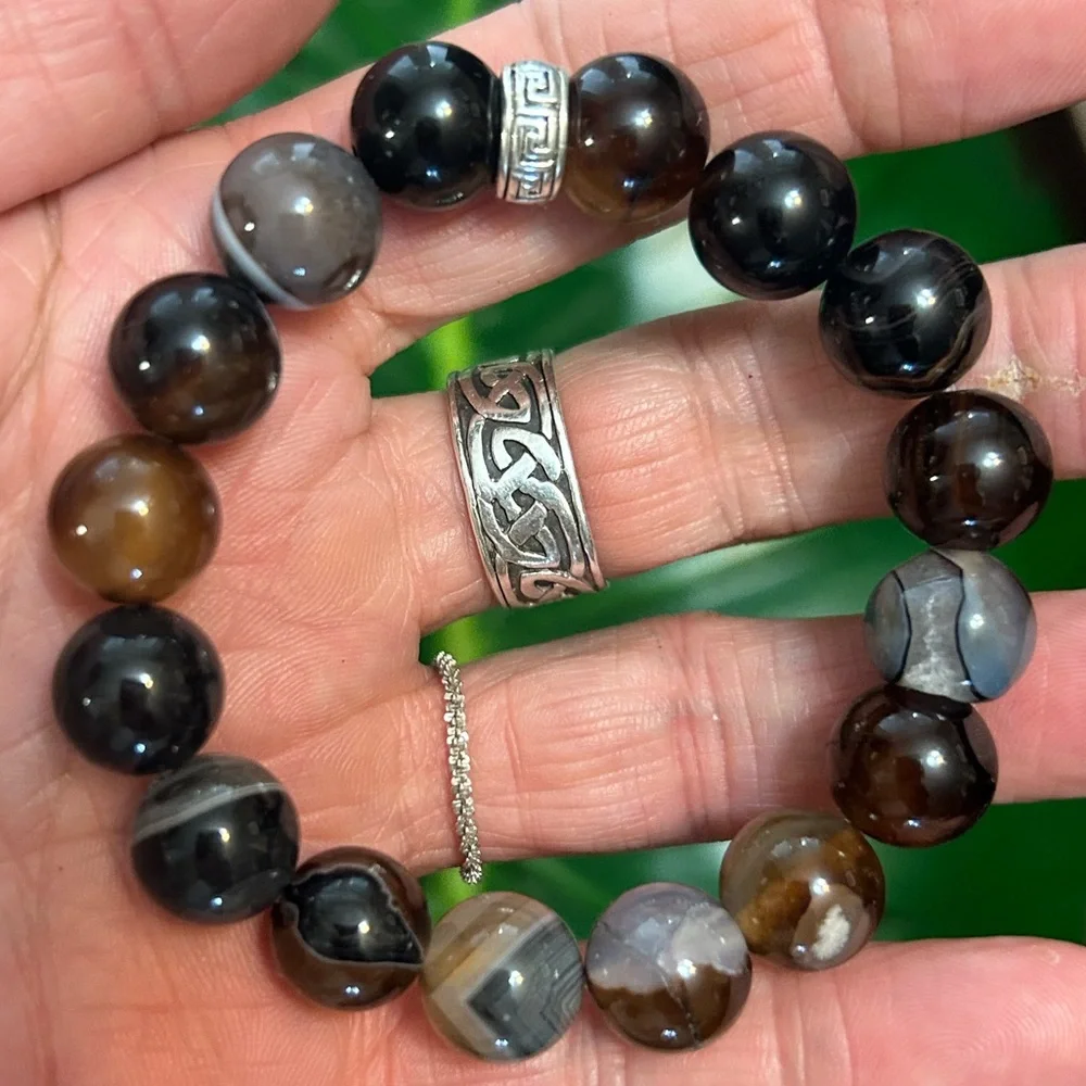 GORGEOUS dark chocolate botswana agate chunky 12mm bracelet - Picture 2 of 4